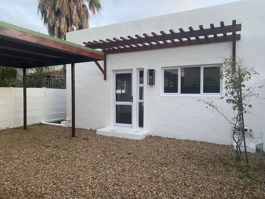 3 Bedroom Property for Sale in Milkwood Park Western Cape